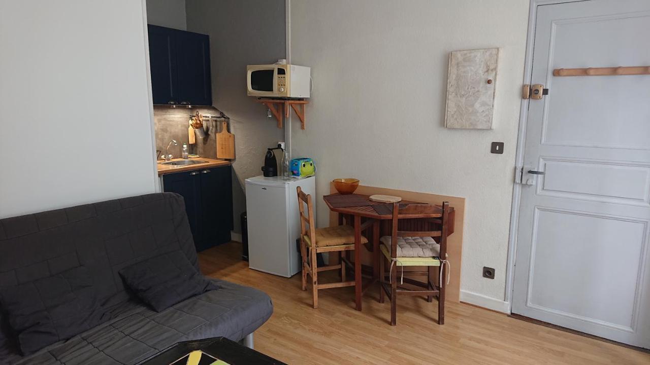 Appartement Dans Ancienne Maison Pyreneenne. Cadeac Luaran gambar