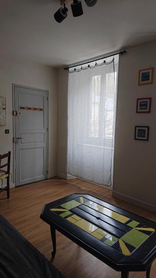 Appartement Dans Ancienne Maison Pyreneenne. Cadeac Luaran gambar
